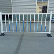 守護城市脈絡的堅韌衛(wèi)士 解析鋅鋼道路護欄的多維應用